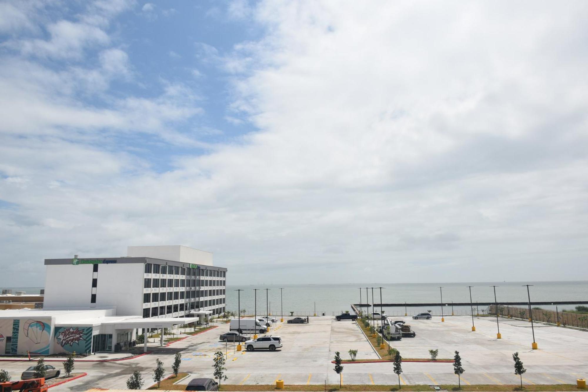 Holiday Inn Express Corpus Christi - Beachfront By Ihg エクステリア 写真